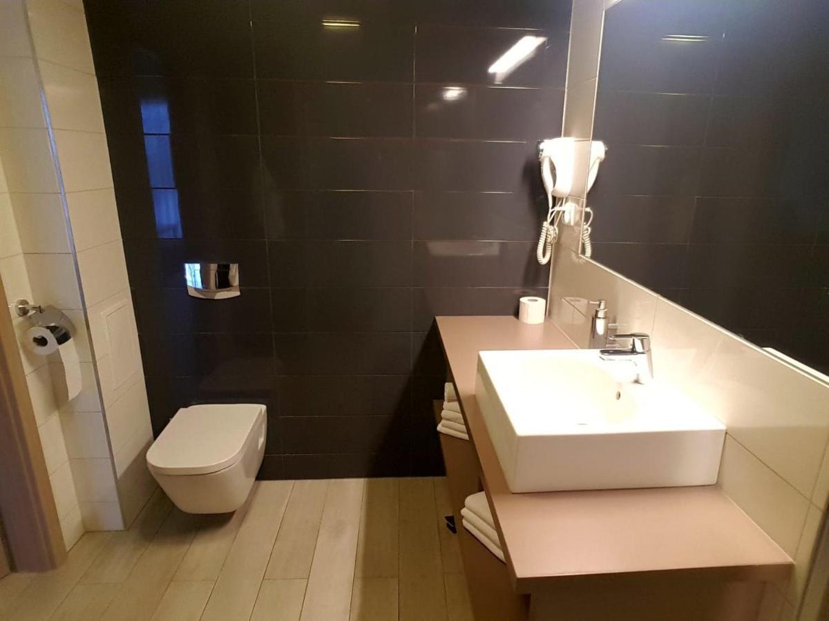 Atrakcyjny Apartament Czarna Gora Stronie Slaskie Exterior photo